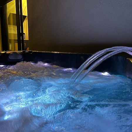 Nuit Sous Les Etoiles - Jacuzzi - Vieux Mans - 2 Pers Apartment Le Mans